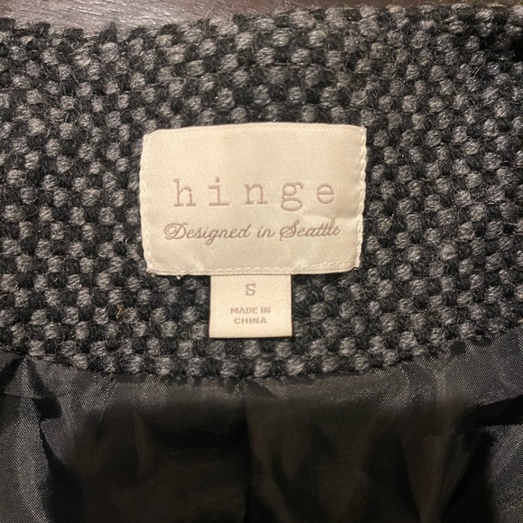 Hinge Size S , Black / Grey raw edge high low blazer - Picture 6 of 13